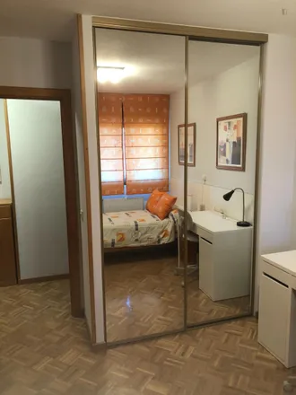 Image 4 - Avenida de Pablo Neruda, 28018 Madrid, Spain - Room for rent