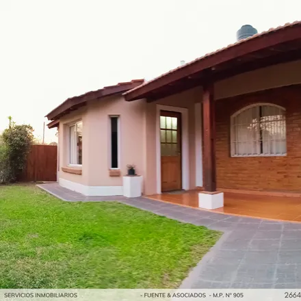 Buy this 3 bed house on Los Huarpes in Junín, 5881 Villa de Merlo