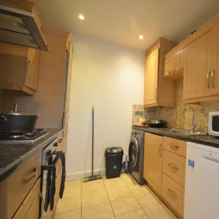 Image 3 - Campbell Road, London, E3 3XU, United Kingdom - Apartment for rent