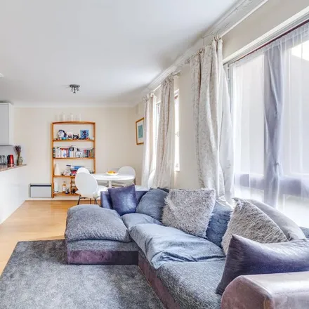 Rent this 2 bed apartment on Maltings Place in London, SW6 2BY