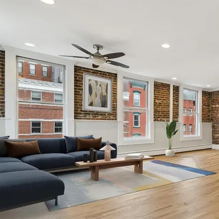 Image 2 - 536 Bloomfield Street 3 In Hoboken - Apartment for sale