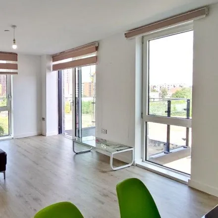 Rent this 3 bed apartment on J1 - Forge in Lockside Lane, Salford