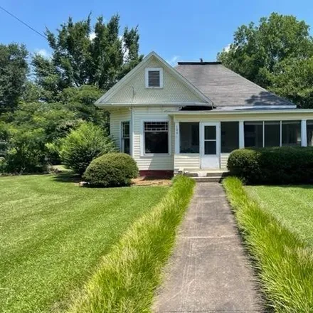 Buy this 4 bed house on 100 East 6th Street in Carlisle, Lonoke County