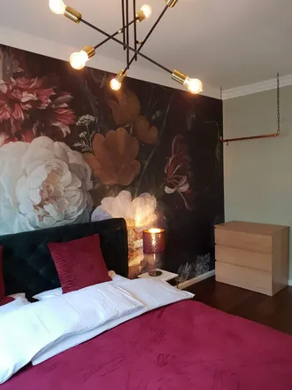 Rent this 2 bed apartment on Oberbilker Allee 39 in 40215 Dusseldorf, Germany