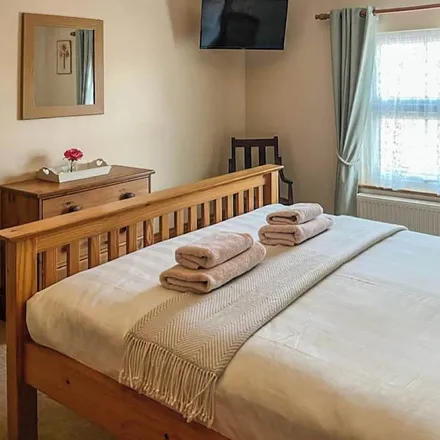Rent this 1 bed duplex on Tywyn in LL36 9AE, United Kingdom