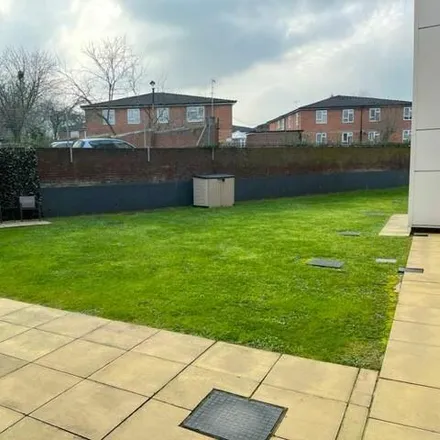 Image 6 - Chequer Court, Luton, LU1 3DL, United Kingdom - Apartment for sale