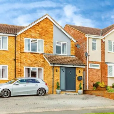 Buy this 4 bed house on Dowthorpe Hill in Earls Barton, NN6 0JB