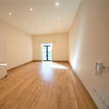Rent this 2 bed apartment on The Exchange in Scarbrook Road, London