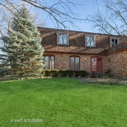 Buy this 6 bed house on Cotuit Court in Glen Ellyn, IL 60137