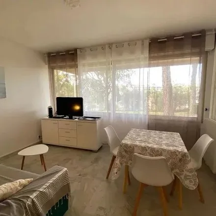 Rent this 1 bed apartment on 20 Avenue Docteur Fabre in 06160 Antibes, France