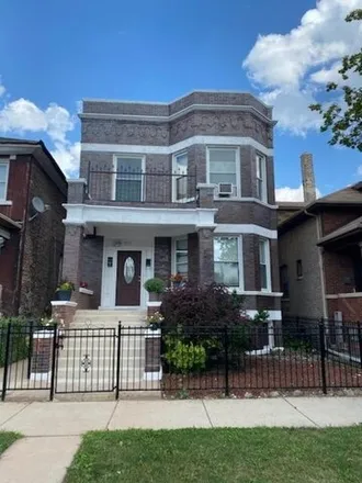 Buy this 8 bed house on 5531 S Honore Ave in Chicago, Illinois