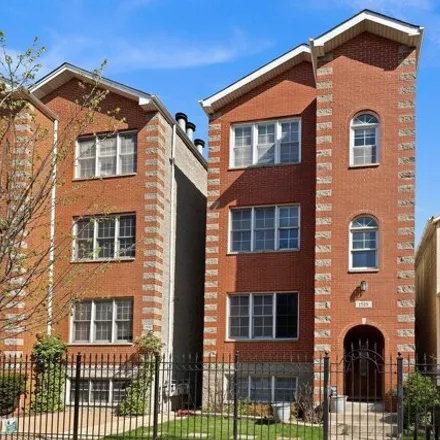 Buy this 2 bed condo on 1518 West Superior Street in Chicago, IL 60622