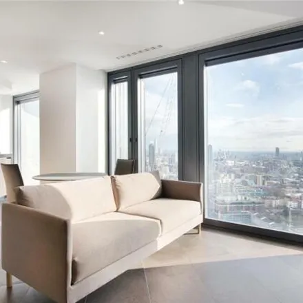 Rent this 1 bed room on Chronicle Tower in 261B City Road, London