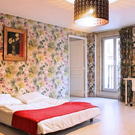 Rent this 6 bed room on 66 Rue Paradis in 13001 Marseille, France