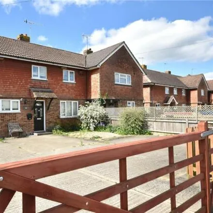 Buy this 3 bed duplex on Chequers Drive in Horley, RH6 8DX