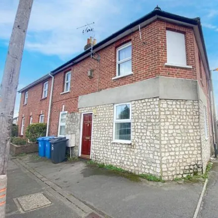 Rent this 2 bed room on Rossmore Road in Bournemouth, Christchurch and Poole