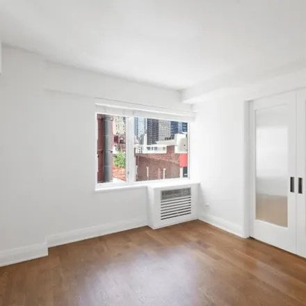 Image 7 - 209 East 51st Street, New York, NY 10022, USA - Condo for sale