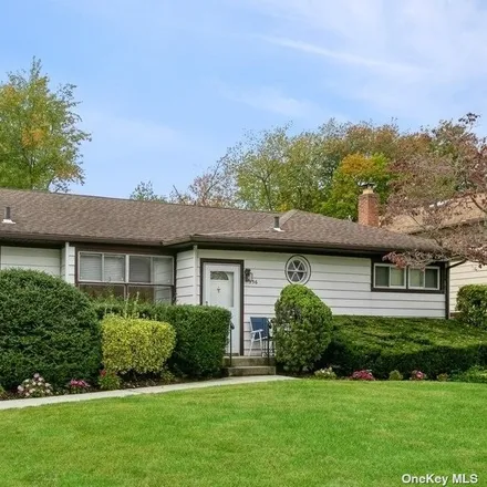 Buy this 3 bed house on 556 Richmond Road in East Meadow, NY 11554