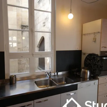Image 9 - 4 Rue de Cursol, 33000 Bordeaux, France - Apartment for rent