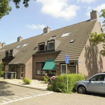 Rent this 4 bed apartment on Vlinderveen 191 in 3205 EB Spijkenisse, Netherlands