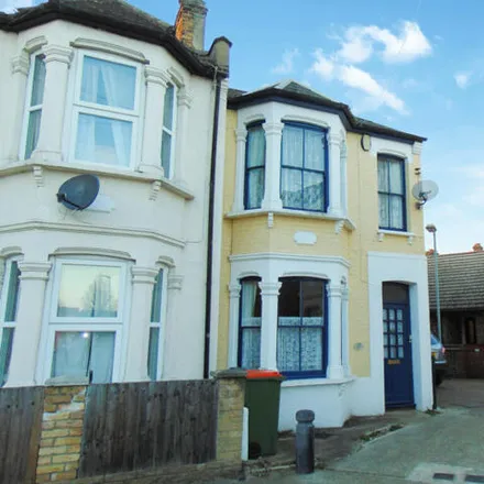 Buy this 3 bed house on 30 Durham Road in London, E16 4NF
