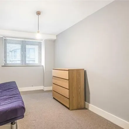 Image 5 - 41 Millharbour, Millwall, London, E14 9JS, United Kingdom - Apartment for sale