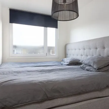 Rent this 4 bed apartment on Stångjärnsgatan 143 in 724 74 Västerås, Sweden