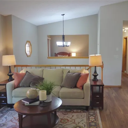 Image 6 - 1316 - 1322 Deercliff Lane, Eagan, MN 55123, USA - Townhouse for sale