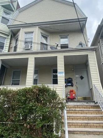 Rent this 2 bed townhouse on 95 West 17th Street in Port Johnson, Bayonne