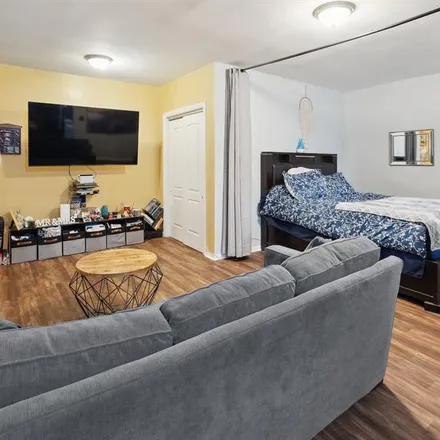 Image 2 - 74-45 YELLOWSTONE BLVD 1A in Rego Park - Apartment for sale