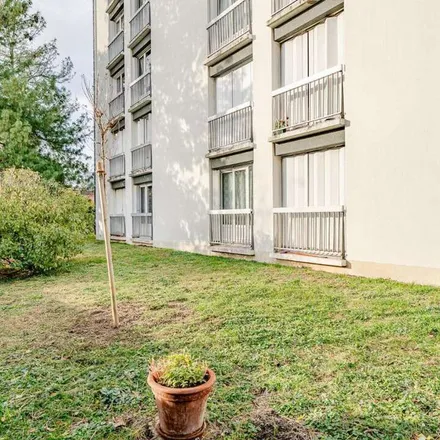 Rent this 1 bed apartment on 2 bis Boulevard Heurteloup in 37000 Tours, France