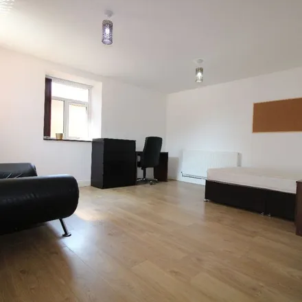 Image 5 - Adelphi Place, Preston, PR1 7BU, United Kingdom - Apartment for rent