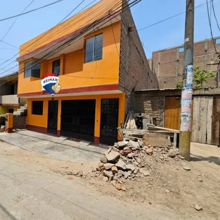 Buy this 8 bed house on Institución Educativa San Vicente de Paul S.F. in Calle 11, San Juan de Lurigancho