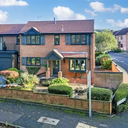 Buy this 6 bed house on 16 Willow Lane in Netherfield, NG4 4DG