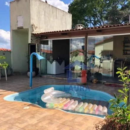 Buy this 4 bed house on Rua Vereador José de Olivera in Pará de Minas - MG, 35660-236