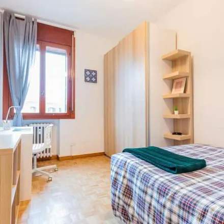 Image 3 - Liceo scientifico Curiel, Via Giuseppe Durer, 35132 Padua Province of Padua, Italy - Apartment for rent