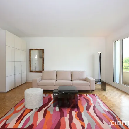 Rent this 2 bed apartment on 172 Boulevard Bineau in 92200 Neuilly-sur-Seine, France