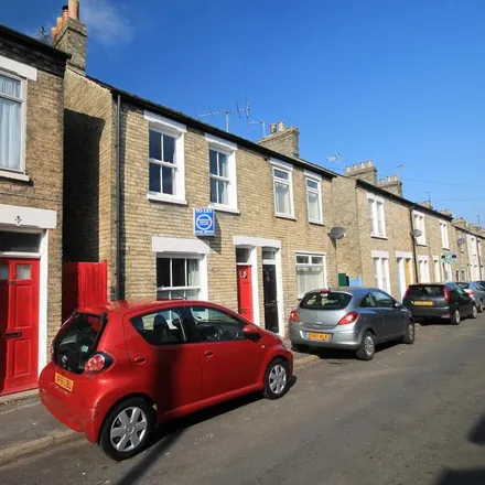 Rent this 3 bed townhouse on 31 Catharine Street in Cambridge, CB1 3AW
