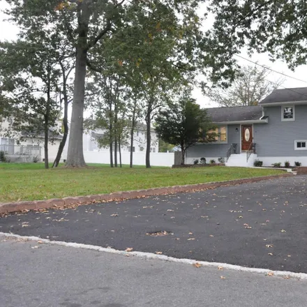 Image 1 - 9 Water Street, North Stelton, Piscataway Township, NJ 08854, USA - House for rent