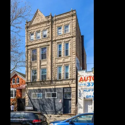 Buy this studio house on 2104 South Washtenaw Avenue in Chicago, IL 60608