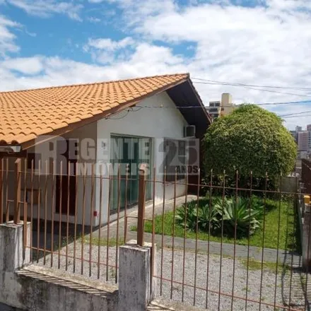 Image 2 - Rua Felipe Neves 180, Canto, Florianópolis - SC, 88090-350, Brazil - House for sale