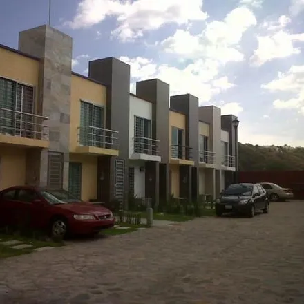 Rent this 2 bed house on Calle Francisco Villa in Jardines de Santa Ana, 45067 Santa Ana Tepetitlán