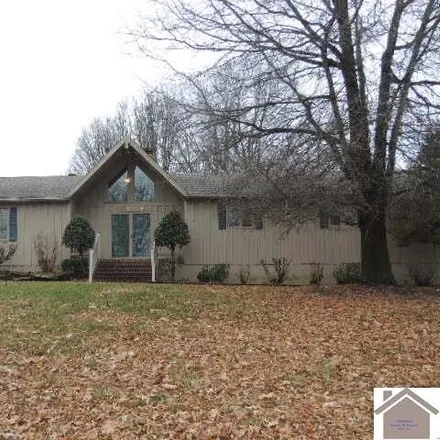 Buy this 3 bed house on Waverly Drive in Mayfield, KY 42066