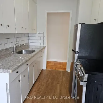 Image 7 - Cosburn Avenue, Toronto, ON M4K 2E4, Canada - Apartment for rent