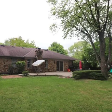 Image 6 - 10909 Lakeshore Drive West, Carmel, IN 46033, USA - House for rent