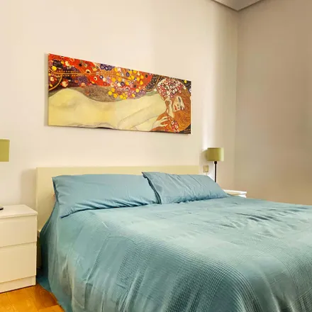 Rent this studio apartment on Madrid in Calle de los Estudios, 12