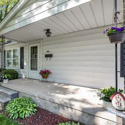 Image 3 - 11170 Elmview Street, Romulus, MI 48174, USA - House for sale