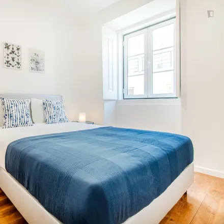Rent this 2 bed apartment on Rua das Olarias in 1100-394 Lisbon, Portugal