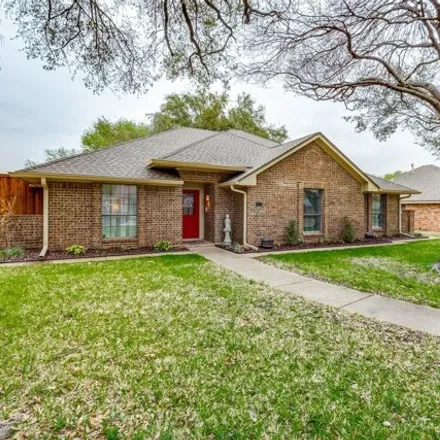 Buy this 3 bed house on 1137 Deer Ridge Drive in Duncanville, TX 75137