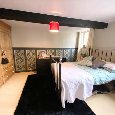 Rent this 2 bed apartment on Stable Cottage in Monkton Lane, Hale